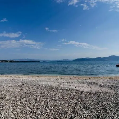 Leme - Two Bedroom With Balcony And Sea View Ap1 アパート Drače