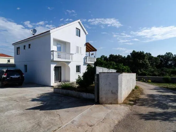 Leme - Two Bedroom With Balcony And Sea View Ap1